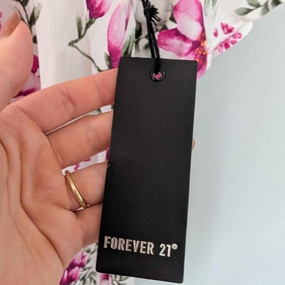 2/$20 BNWT Forever 21 Floral Print Mini Dress with Pink and Green Accents Medium - Picture 5 of 10